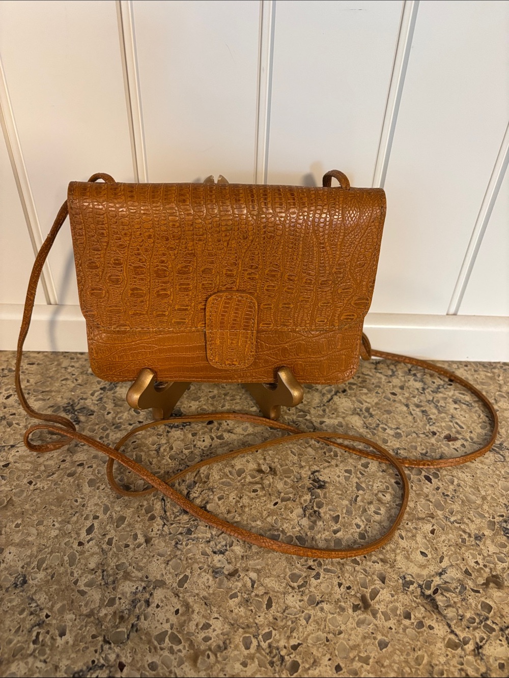 Vintage Mundi Small Croc-Textured Leather Crossbody Bag in Golden Brown
